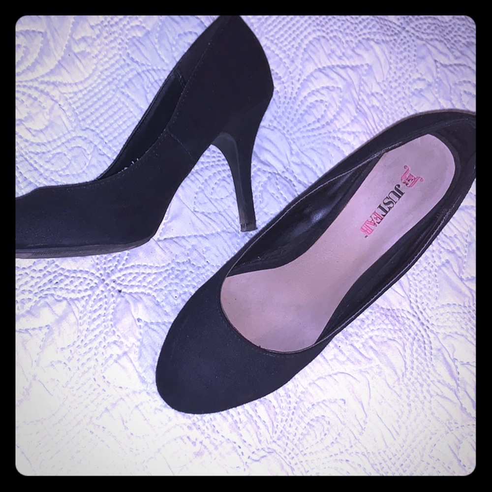 Black shoes just fabulous size 7.5